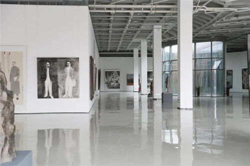 藝術與商業的交融 百年江蘇美術精品創作工程作品展張家港站啟幕，聯動建筑裝飾材料銷售新風尚